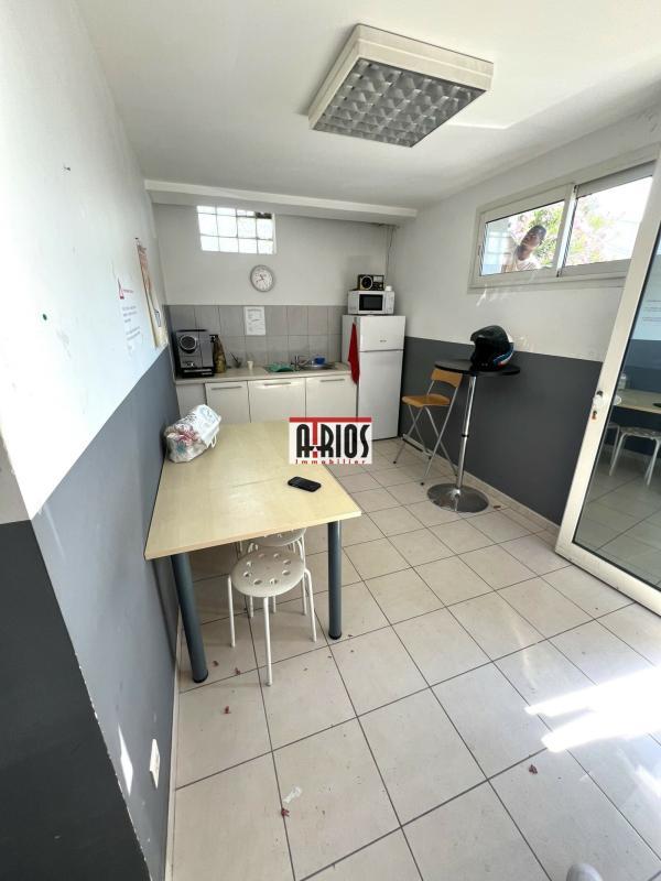 Local d'activité / Entrepôt - 567 m²