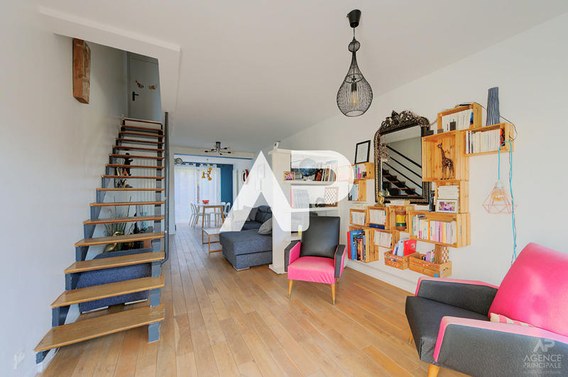 Maison - 95 m² - 4 pièces