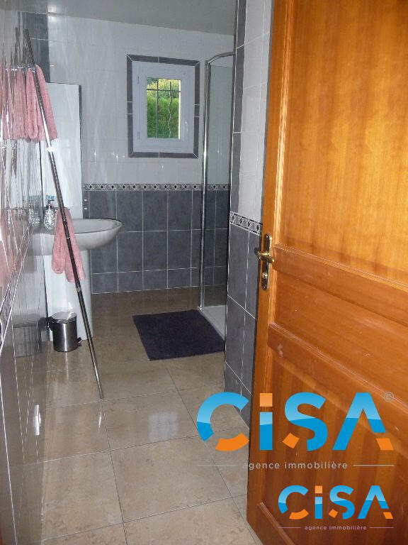 Maison - 142 m² - 6 pièces