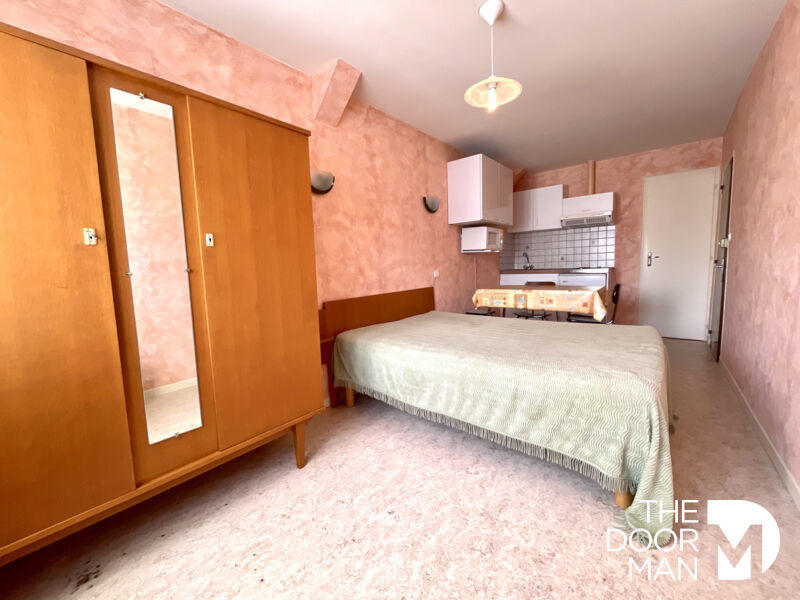 Immeuble - 230 m² - 14 pièces