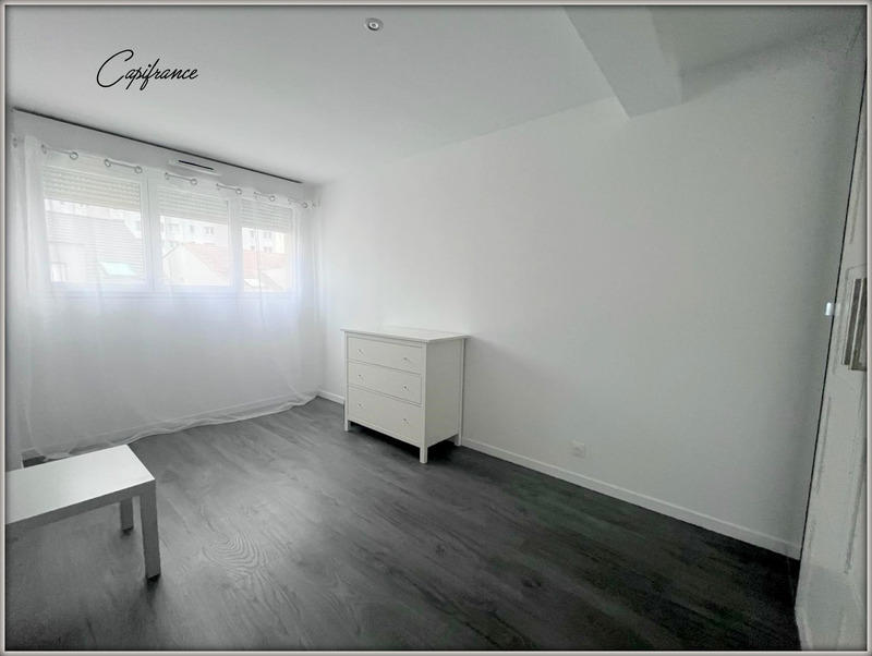 Maison - 88 m² - 5 pièces