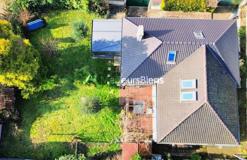 Maison - 130 m² - 8 pièces