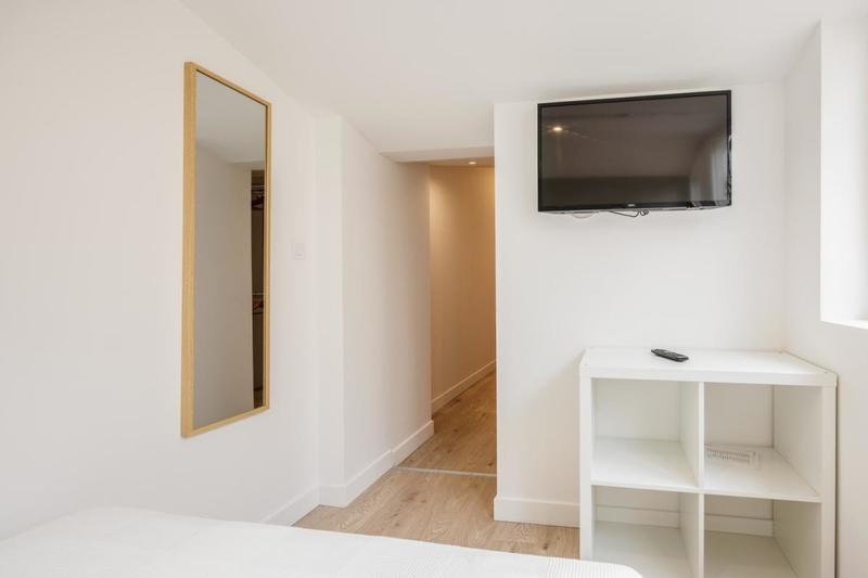 Chambre - 14 m² - 1 pièce