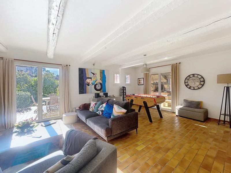 Villa - 180 m² - 5 pièces