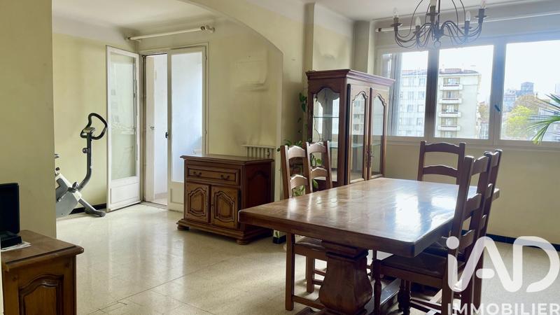 Appartement - 70 m² - 3 pièces