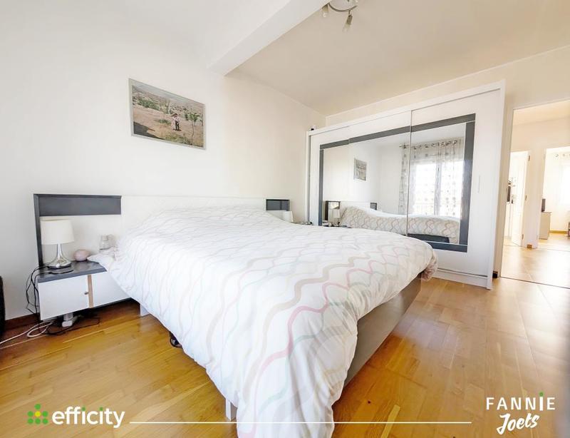 Pavillon - 123 m² - 7 pièces