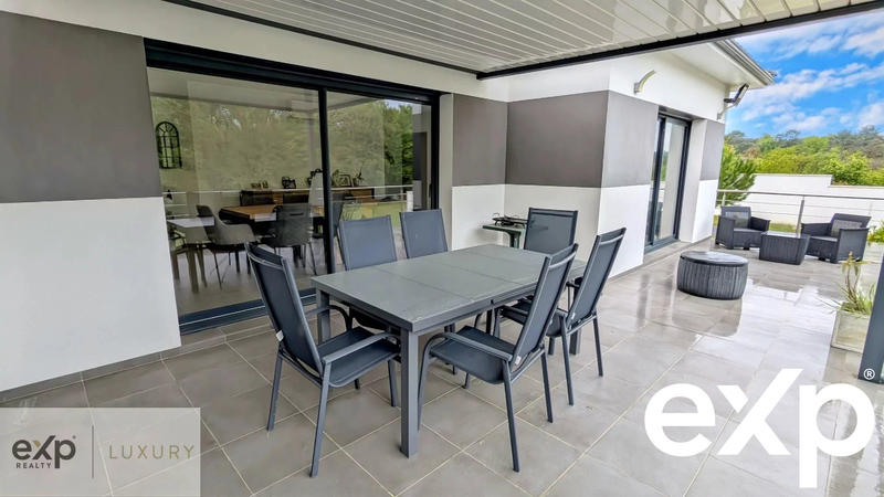 Maison contemporaine - 180 m² - 6 pièces