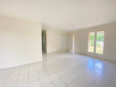 Maison traditionnelle - 80 m² - 4 pièces