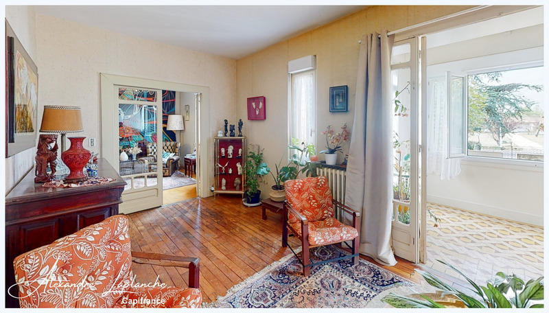 Maison de maîtres - 402 m² - 12 pièces