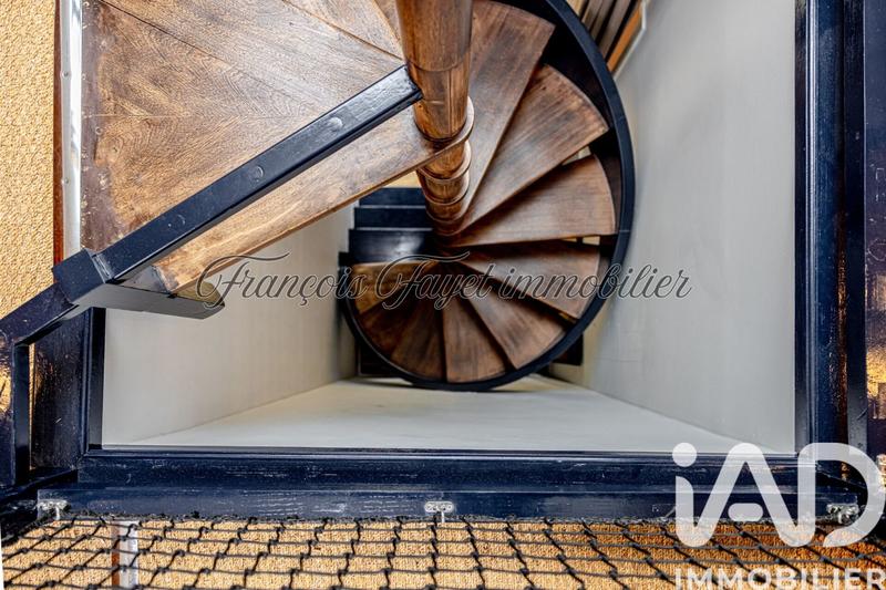 Maison - 101 m² - 5 pièces