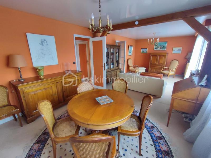 Maison traditionnelle - 80 m² - 4 pièces