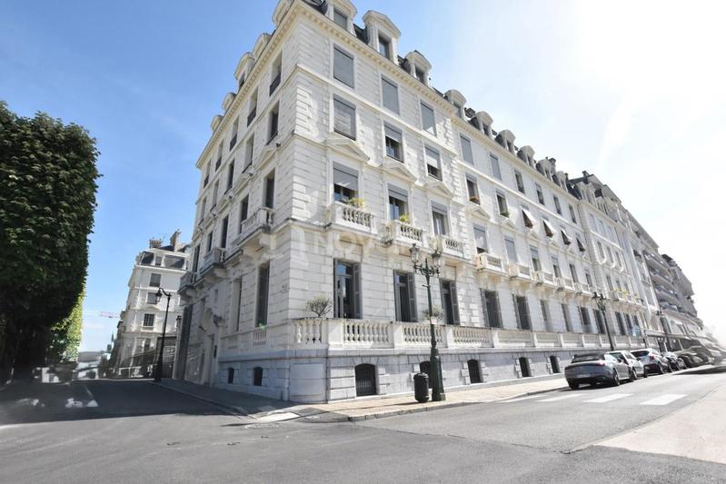 Bureau - 177 800 m² - 7 pièces