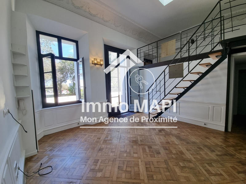 Appartement - 85 m² - 3 pièces