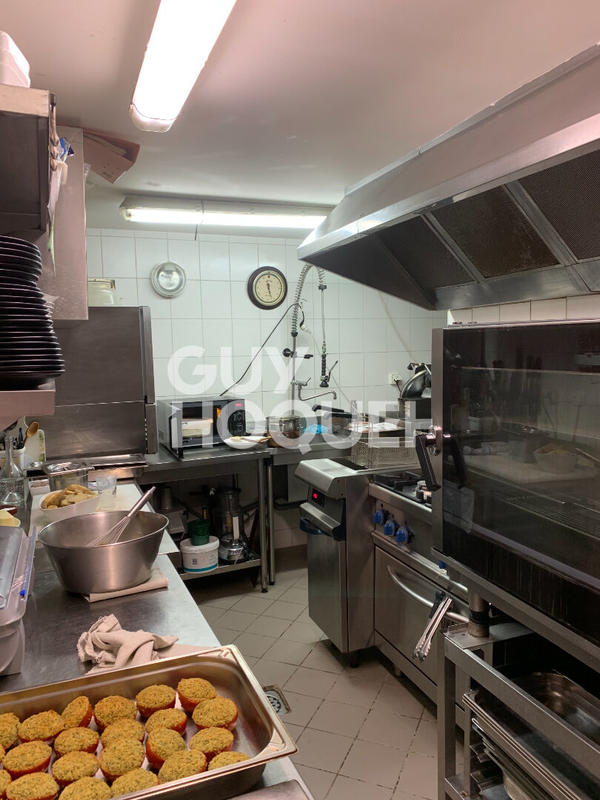 Local commercial - 205 m²