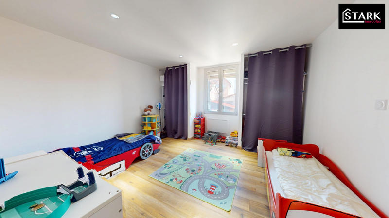 Appartement - 87 m² - 4 pièces