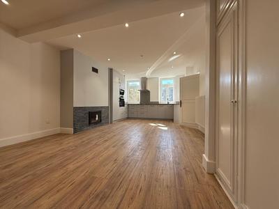 Maison ancienne - 306 m² - 8 pièces