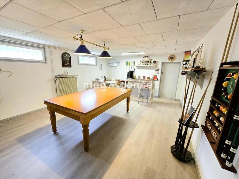 Maison - 194 m² - 7 pièces