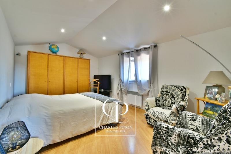 Villa - 141 m² - 5 pièces