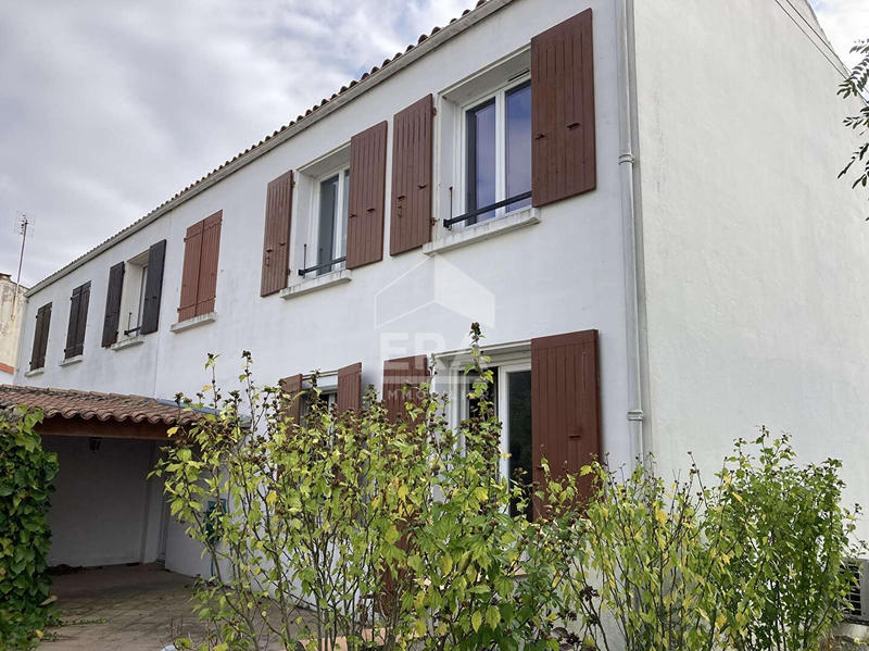 Maison - 87 m² - 5 pièces