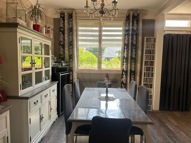 Maison - 142 m² - 4 pièces