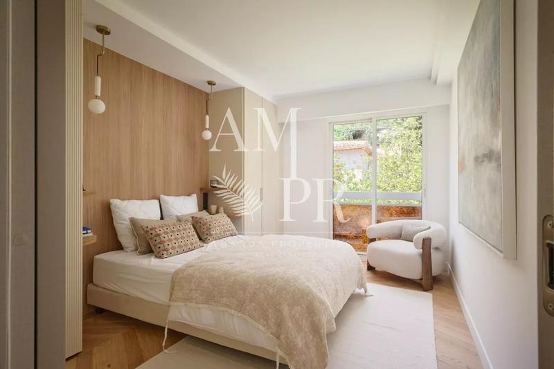 Appartement - 130 m² - 5 pièces