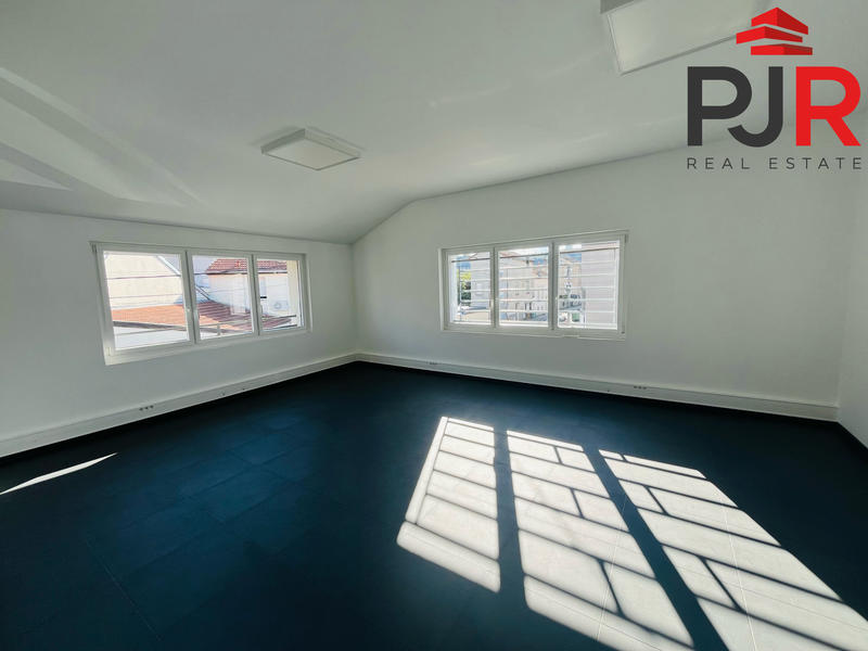 Bureau - 288 m²
