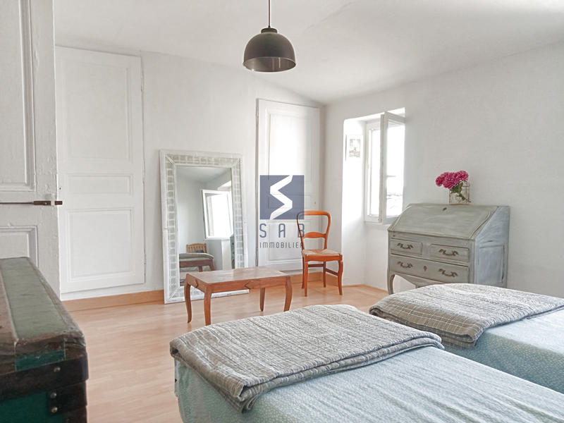 Maison de village - 150 m² - 7 pièces