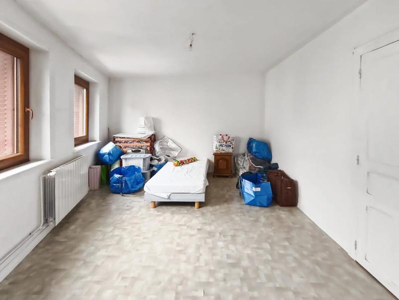 Maison - 306 m² - 11 pièces