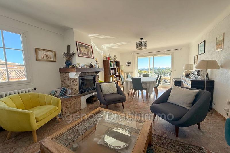 Villa - 140 m² - 8 pièces