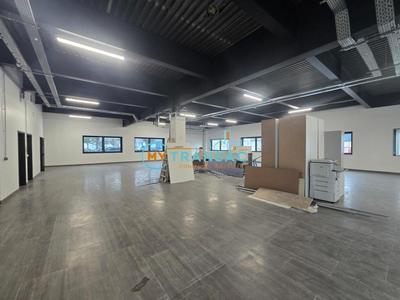 Local d'activité / Entrepôt - 822 m²