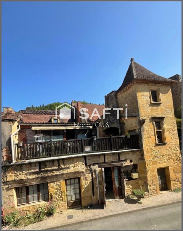 Maison - 220 m² - 8 pièces