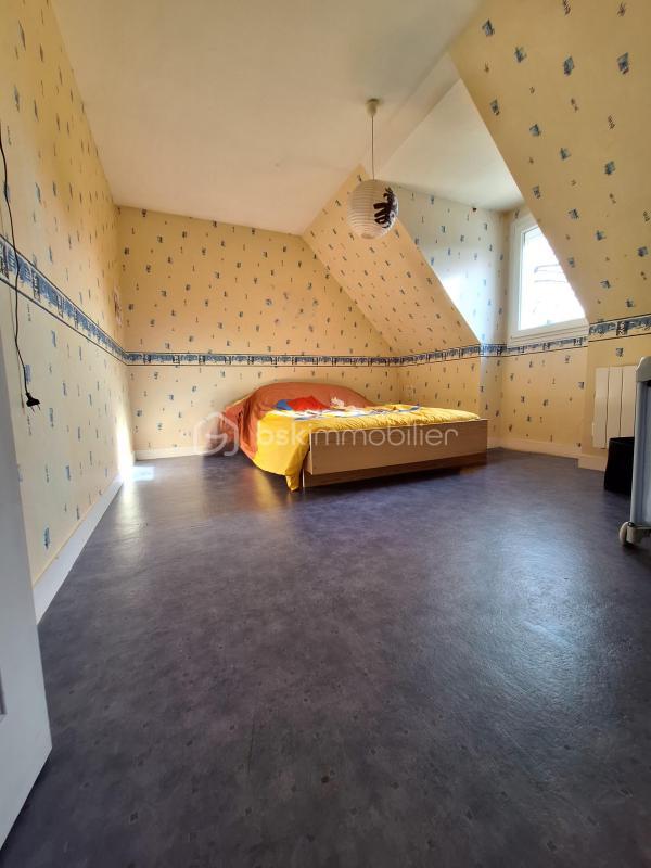 Maison traditionnelle - 130 m² - 6 pièces