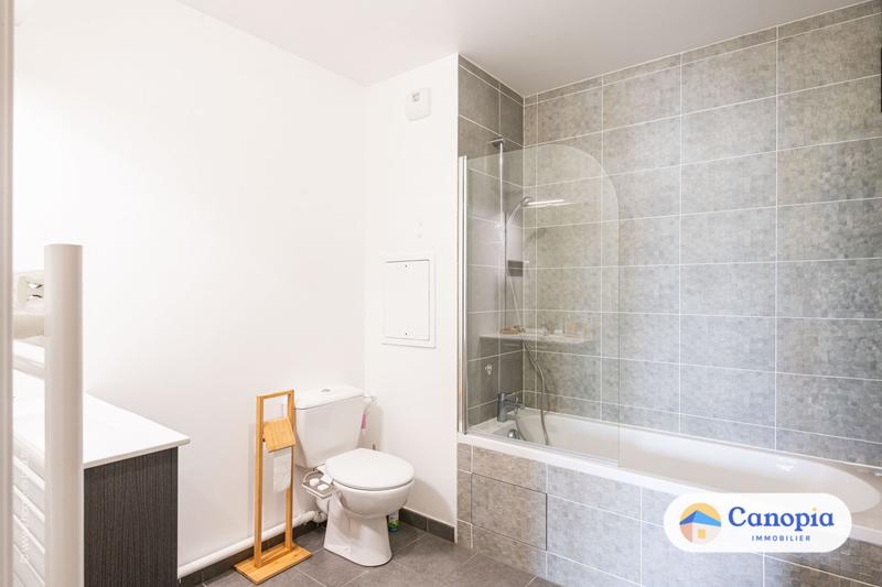 Appartement - 100 m² - 5 pièces