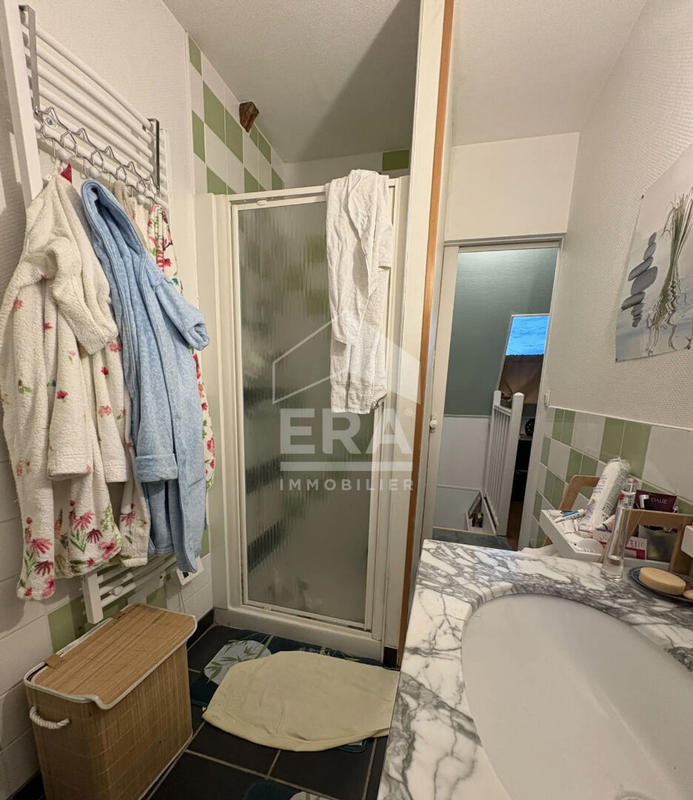 Immeuble - 9 pièces