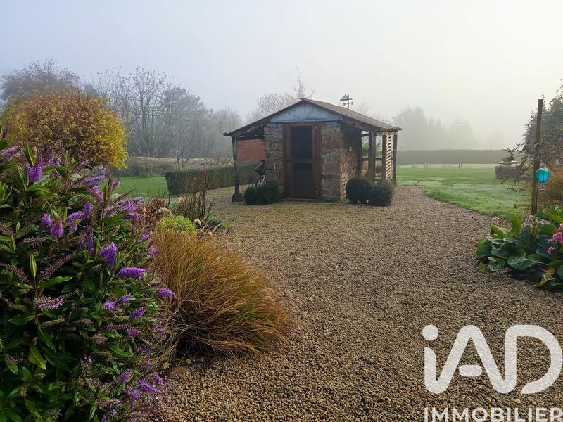 Maison - 201 m² - 7 pièces