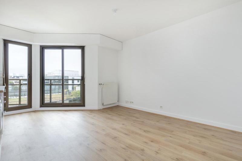 Studio - 25 m² - 1 pièce