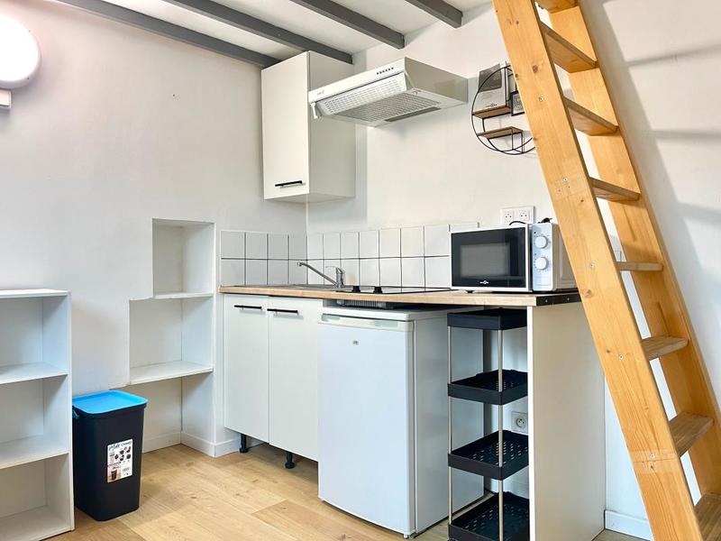 Studio - 15 m² - 1 pièce