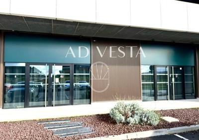 Local commercial - 203 m² - 2 pièces