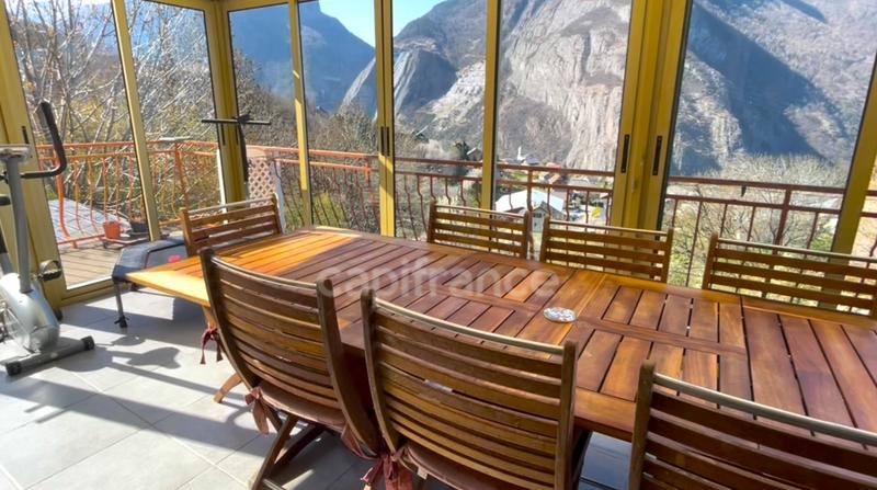 Maison de village - 368 m² - 8 pièces