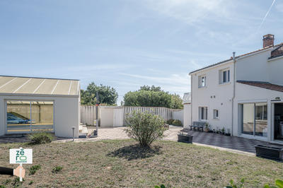 Maison - 187 m² - 7 pièces