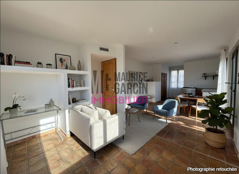 Maison - 202 m² - 7 pièces