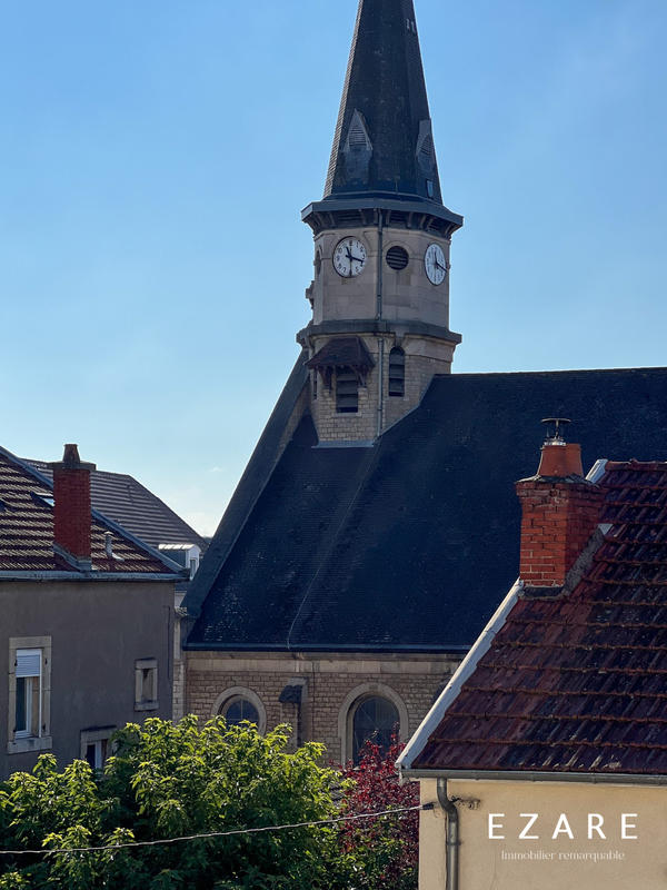 Appartement - 93 m² - 5 pièces