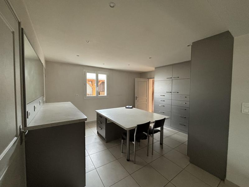 Maison ancienne - 182 m² - 5 pièces