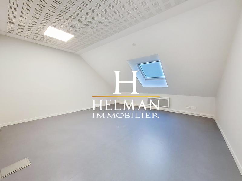 Bureau - 331 m² - 14 pièces