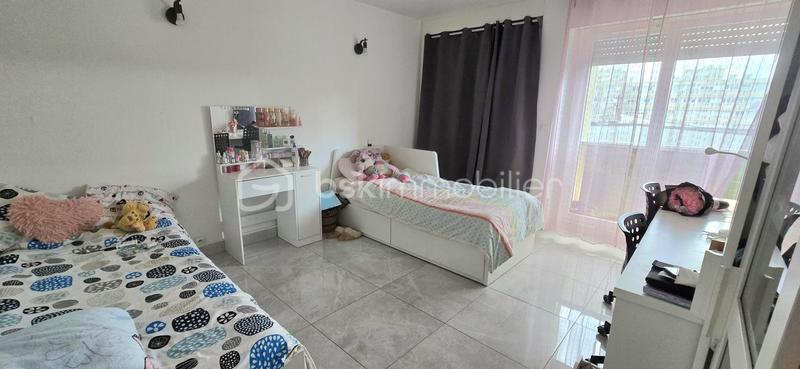 Appartement - 103 m² - 5 pièces