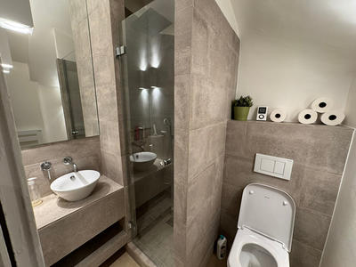 Bureau - 93 m² - 1 pièce