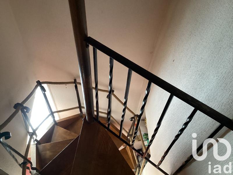 Maison - 133 m² - 8 pièces