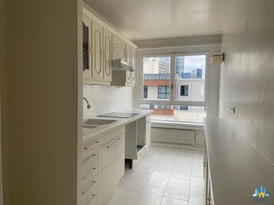 Appartement - 82 m² - 3 pièces