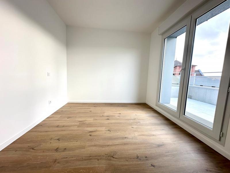 Appartement - 100 m² - 4 pièces