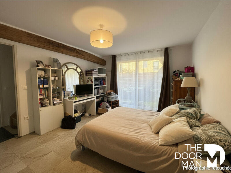 Maison - 200 m² - 7 pièces